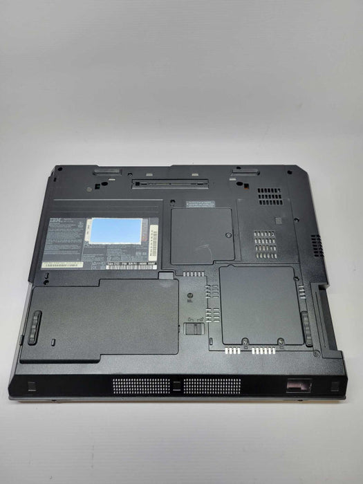 Vintage IBM Thinkpad R40 - Intel Pentium M @ 1.5GHz - 512MB RAM - Power Adapter