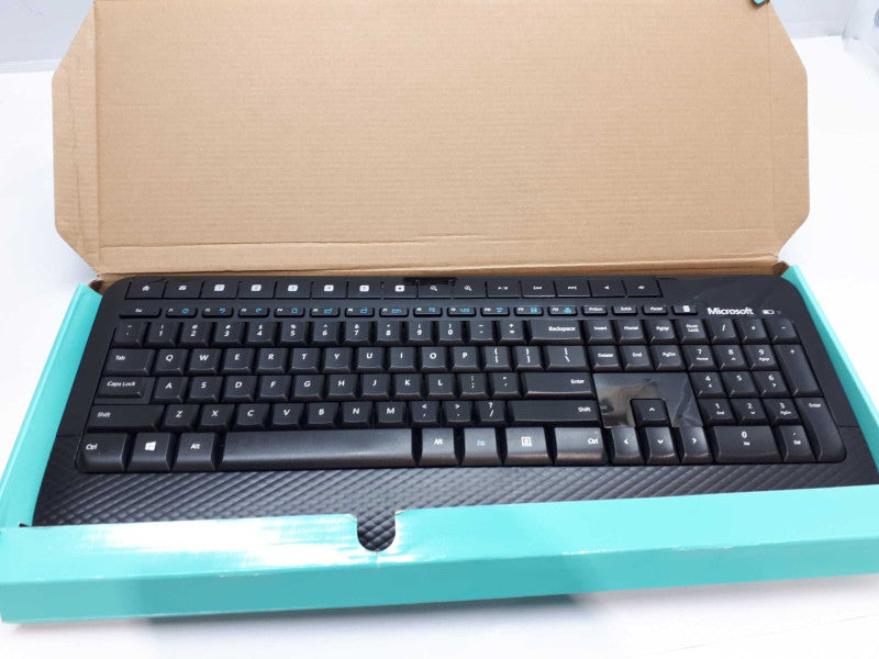 Logitech K120 Plug and Play Corded USB Keyboard Brand New in Original Box &