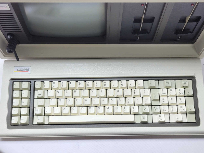 Vintage COMPAQ 101709 Portable Desktop Personal Computer, READ _