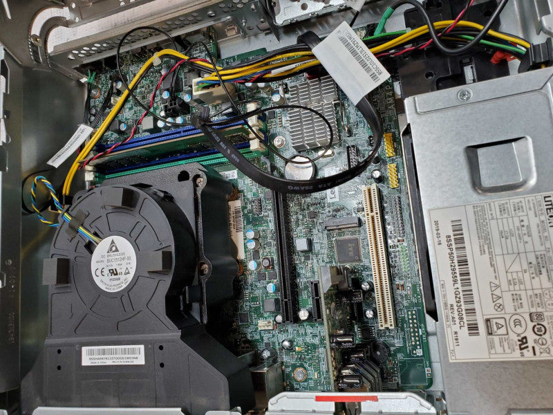 Lenovo ThinkCenter M725s - AMD Ryzen Pro 2400G with Vega Graphics @ 3.60 GHZ