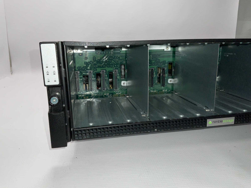 Nimble Storage CS200 2x controllers 16x 3.5 inch bays READ  -