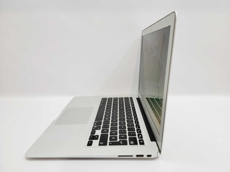 Apple Macbook Air 2015 13\\" Core i5-5250U @ 1.6 GHz 8GB DDR3 120GB SSD (