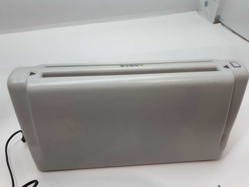 Folding paper into a tri fold-PitneyBowes tri fold FD10 &