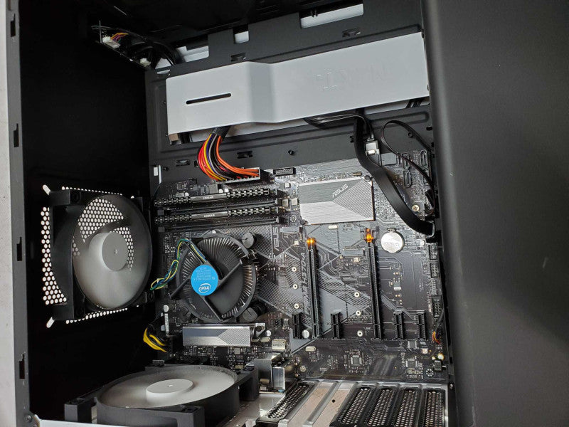 Custom PC - Intel i7-8700 @ 3.20 GHZ 32GB DDR4, 750W PSU *READ*