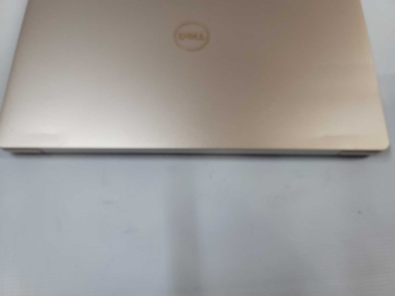 Dell Rose Gold XPS 13 9370 i7-8550U @ 1.80GHz, 8GB DDR3, 256GB NVMe Î²