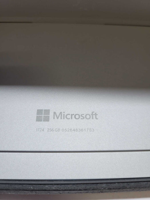 Microsoft Surface Pro 4 - i5-6300U | 8GB RAM | 256GB SSD | Keyboard |Power