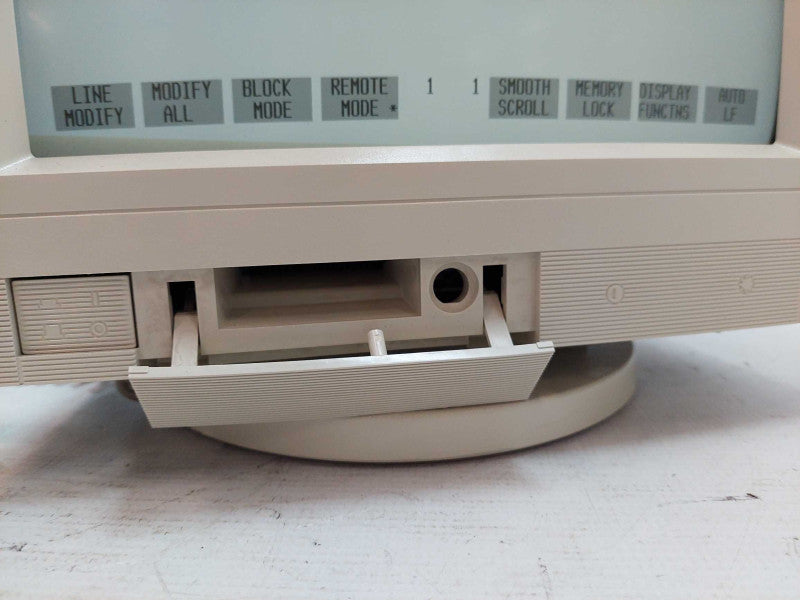 Vintage Hewlett Packard Monitor and Keyboard Ordering Number : C1064W