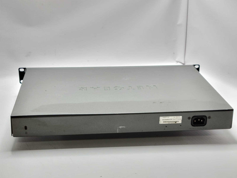 NetGear ProSafe 48+4 FE Smart Switch w/PoE FS752TP, READ _