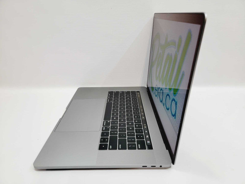 Apple Macbook Pro 2018 15\\" Core i9-8950HK@ 2.9GHz 32GB DDR4 2TB SSD (