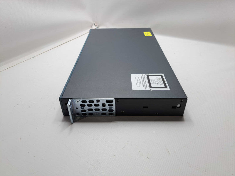 Cisco WS-C2960-24TC-S 24-Port 10/100 + 2-Port Gig Network Switch )