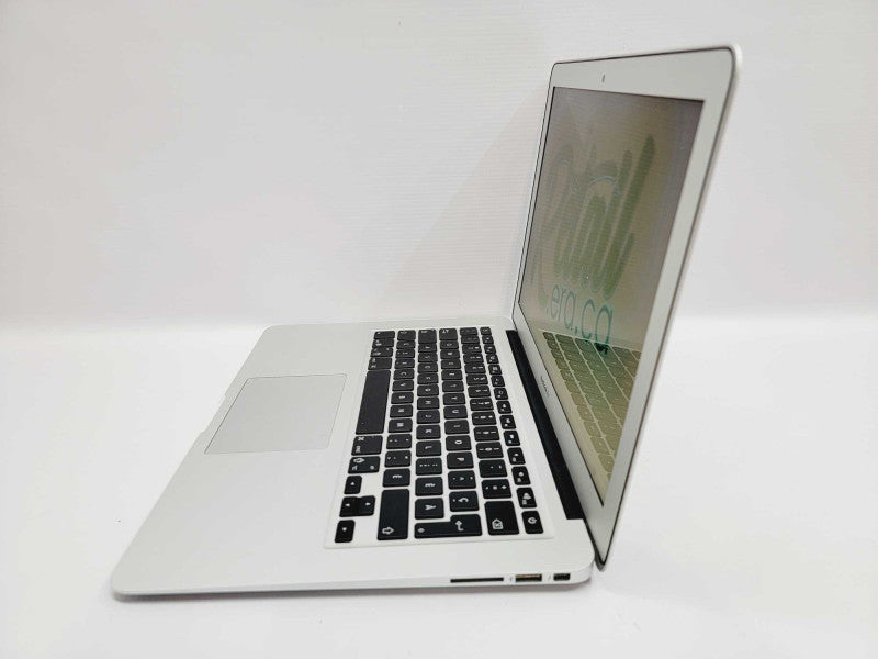 Apple Macbook Air 2015 Core i5-5250U @ 1.6GHz 8GB DDR3 120GB SSD (