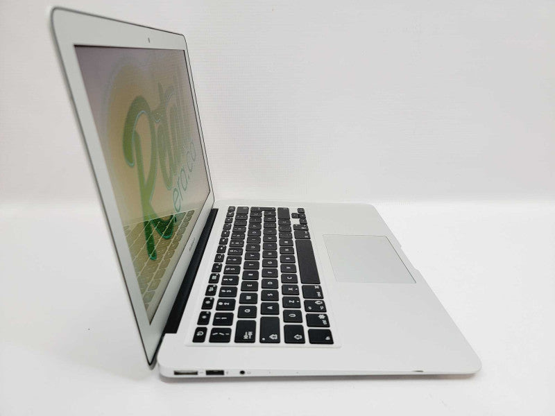 Apple Macbook Air 2015 Core i5-5250U @ 1.6GHz 8GB DDR3 120GB SSD (