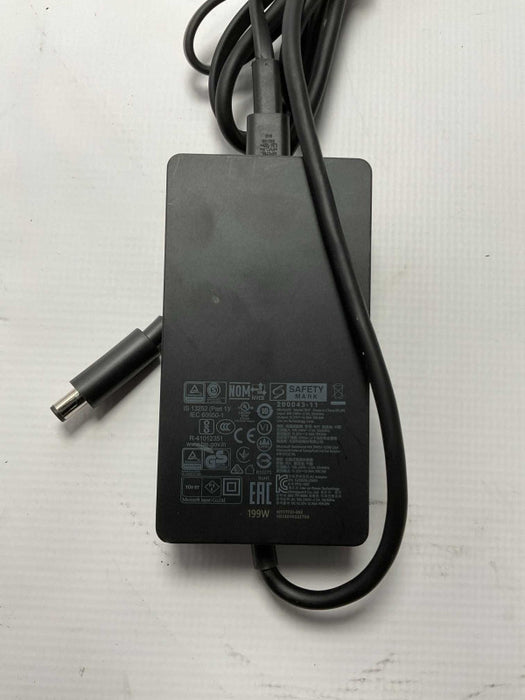 Microsoft Surface Dock Station adapter 199W Model 1931 -