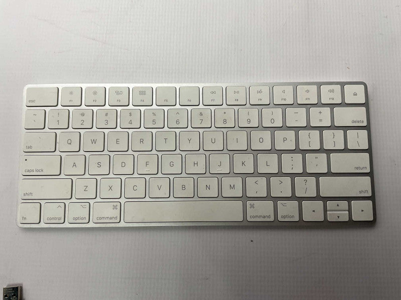 Genuine Original Apple A1644 magic keyboard -