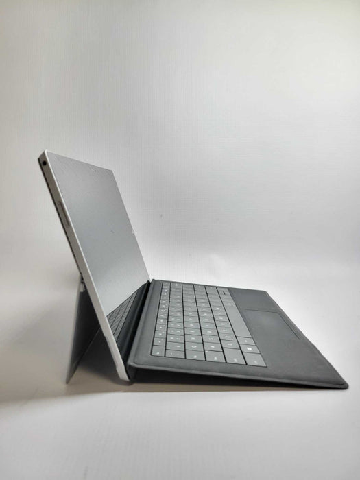 Microsoft Surface Pro 3 | Core I5-4300U | 8GB | 256GB SSD | Power Adapter
