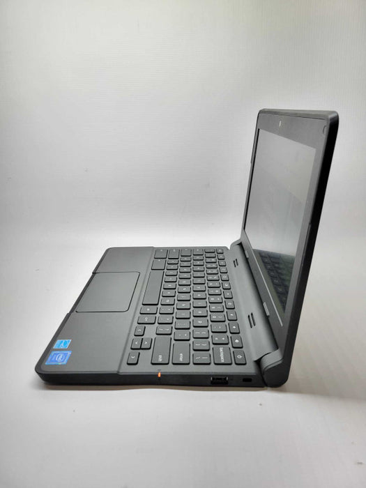 Dell Chromebook 11 P22T 11.6\\" CeleronN2840 2.16GHz 4GB RAM 16GB SSD Non-Touch Q