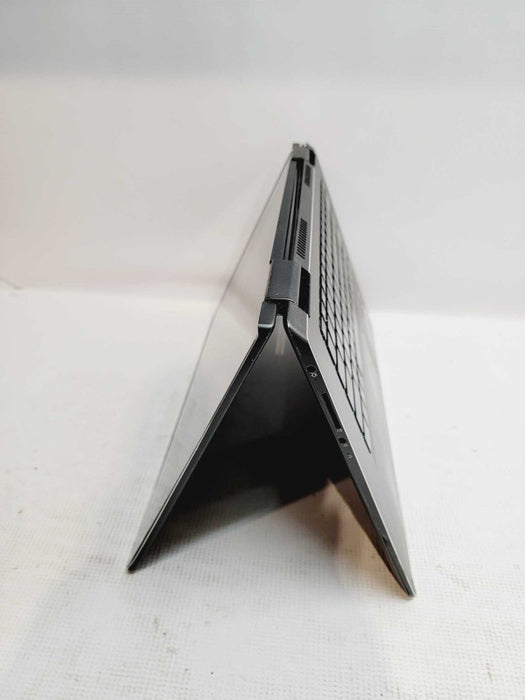 Lenovo Yoga X380 2-in-1 i5-7200U @ 2.50GHz, 8GB DDR4, 256GB SSD+500HDD !