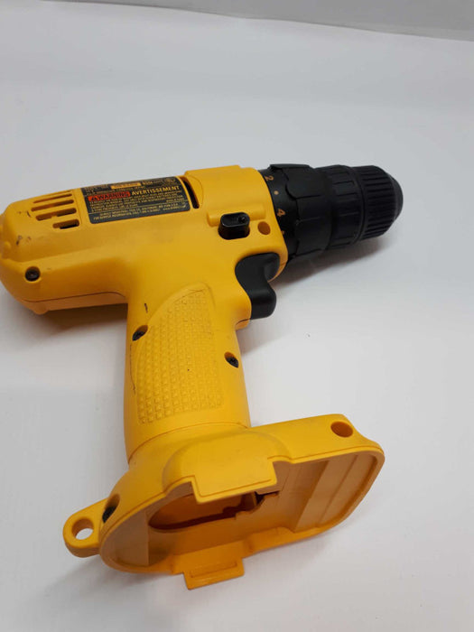 DEWALT CORDLESS 12V DRILL MODEL DW907- No battery &
