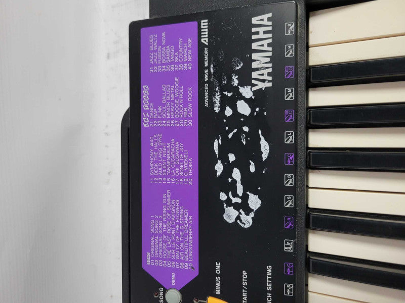 Yamaha PSR-77 Advanced Wave Memory Keyboard. Includes A/C Adapter