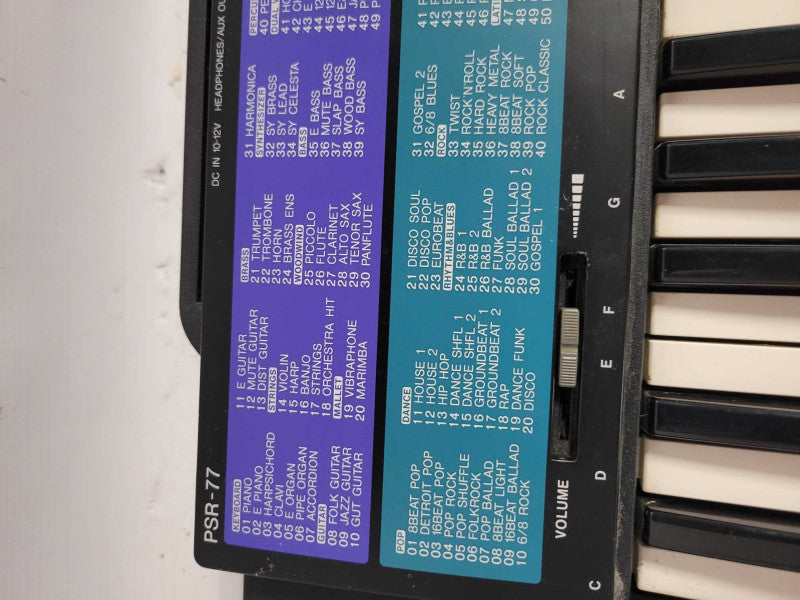 Yamaha PSR-77 Advanced Wave Memory Keyboard. Includes A/C Adapter