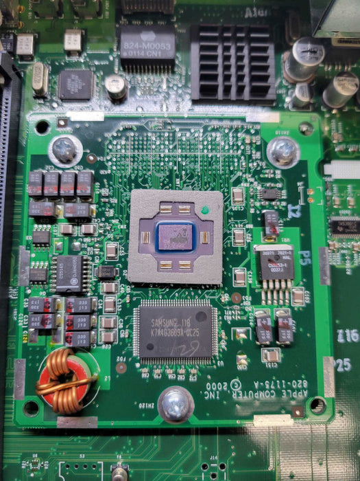 APPLE POWER MAC G4 - 467Mhz CPU - NO RAM - NO HDD (READ)