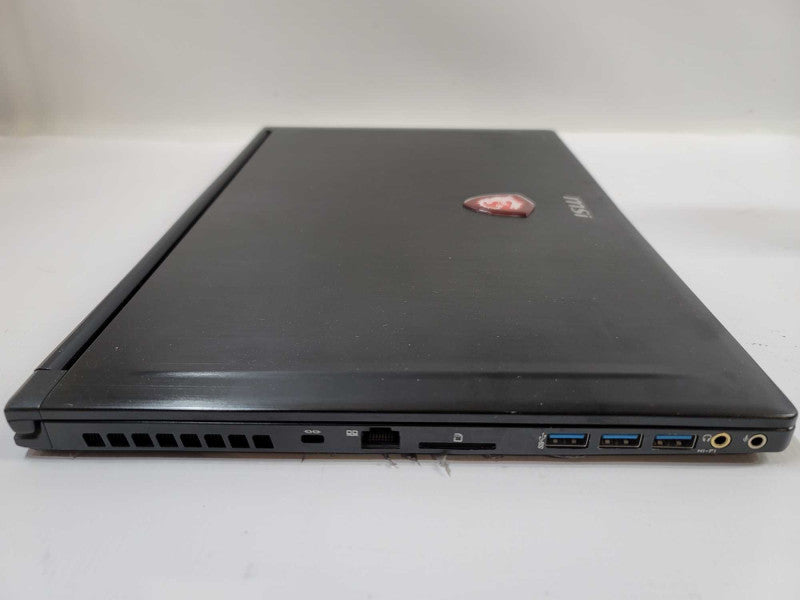 MSI Stealth Pro i7-7700HQ, 16GB DDR4, 4GB GeForce GTX 1070, 256GB + 1TB *NOAC Î²