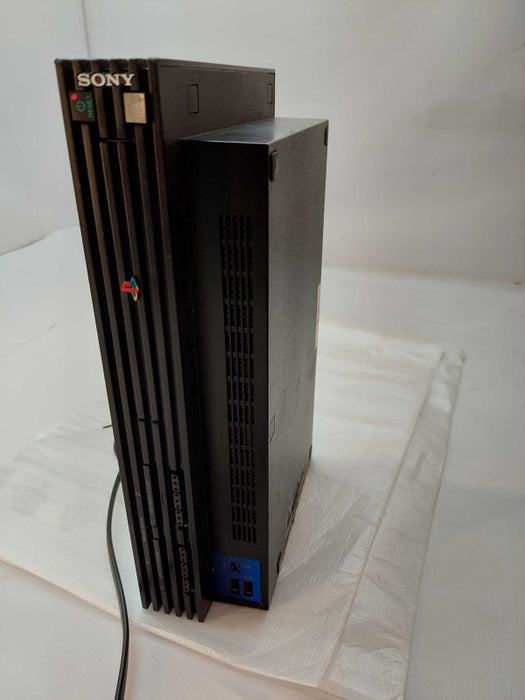 Playstation 2 Fat Model: SCPH-39001 (1 Game)