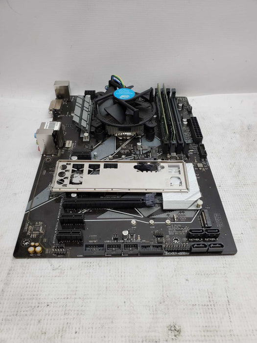 Intel i3-7100 @ 3.90 ghz, 16gb ddr4 Motherboard combo.
