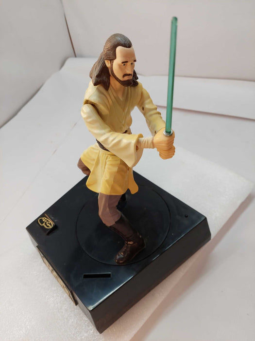 Star Wars Lucas Fils Ltd . 1999 ThinkWayToys Qui-Gon Jinn Talking Coin Bank