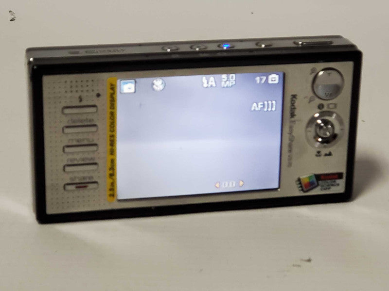 Kodak Easyshare V570 World\\'s First Dual Lens Digital Camera 5.0MP |