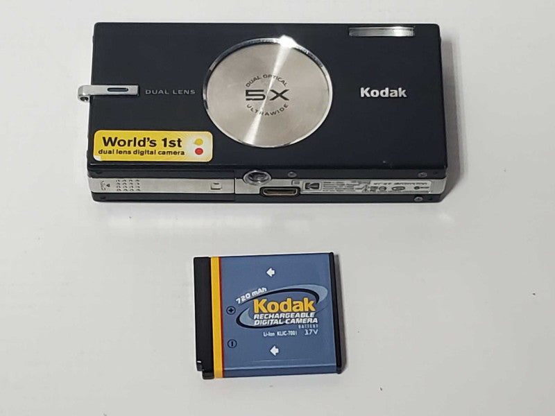 Kodak Easyshare V570 World\\'s First Dual Lens Digital Camera 5.0MP |