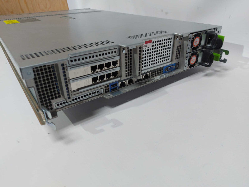 Cisco C240 M4 server DDR4 Xeon E5-2680 V3 @ 2.50ghz / 64gb ram / 12gb Raid #