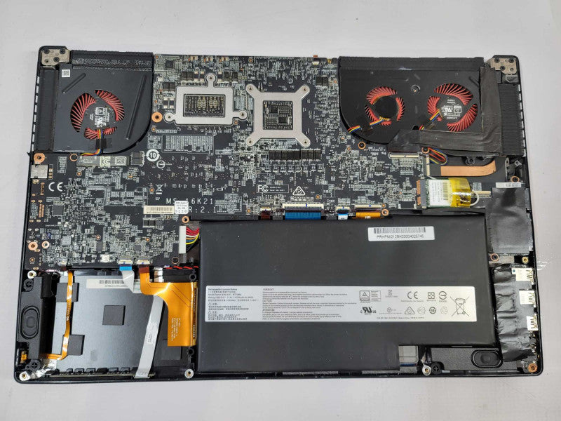 MSI GS63VR 6RF Stealth Pro i7-6700HQ, GTX 1060, 16GB DDR4, 1TB SSD FOR PARTS Î²