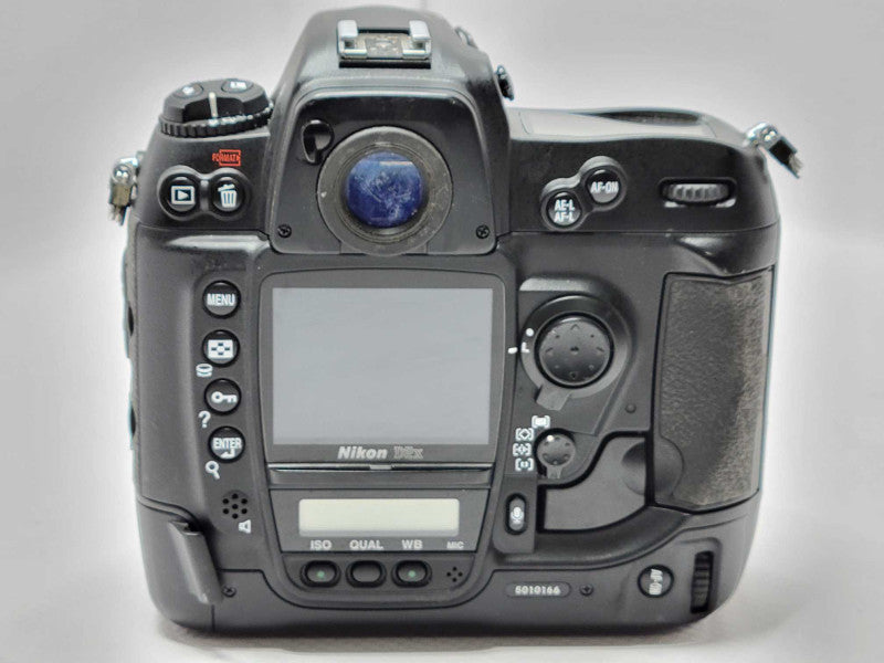 Nikon D2X Digital Camera Body, No Lens, READ _