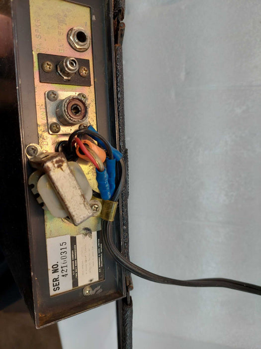 Vintage Johnson CB Radio Messsenger 351