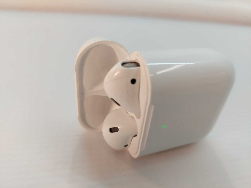 Apple White Earbuds Wireless