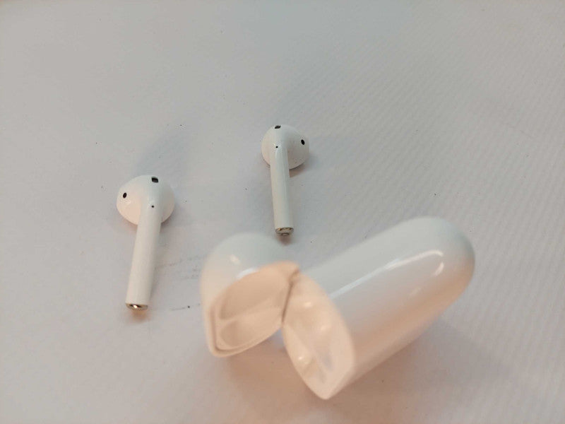 Apple White Earbuds Wireless