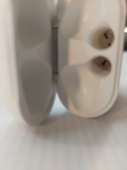 Apple White Earbuds Wireless