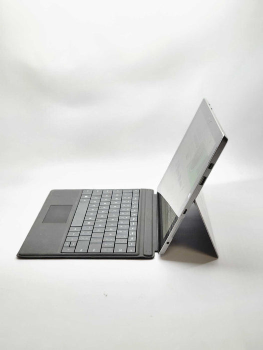 MicrosoftSurface 3 | Intel Atom x7-Z8700 @ 1.6Ghz | 2GB | 64GB SSD |