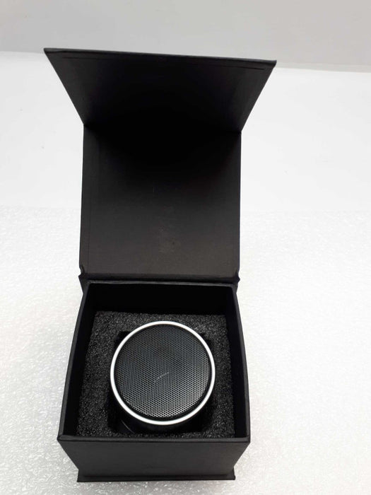 Wireless Bluetooth speaker with Mic- Sleek Design with Metal New Q&