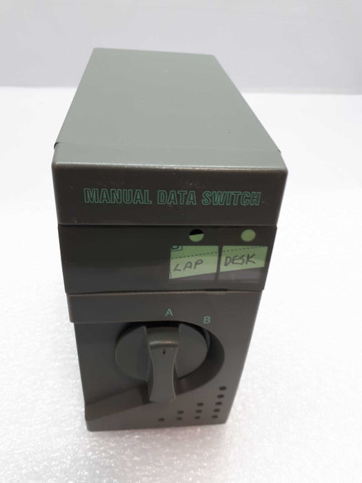 Manual data switch &