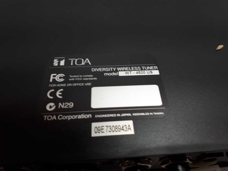 TOA WT-4820 Wireless Tuner &