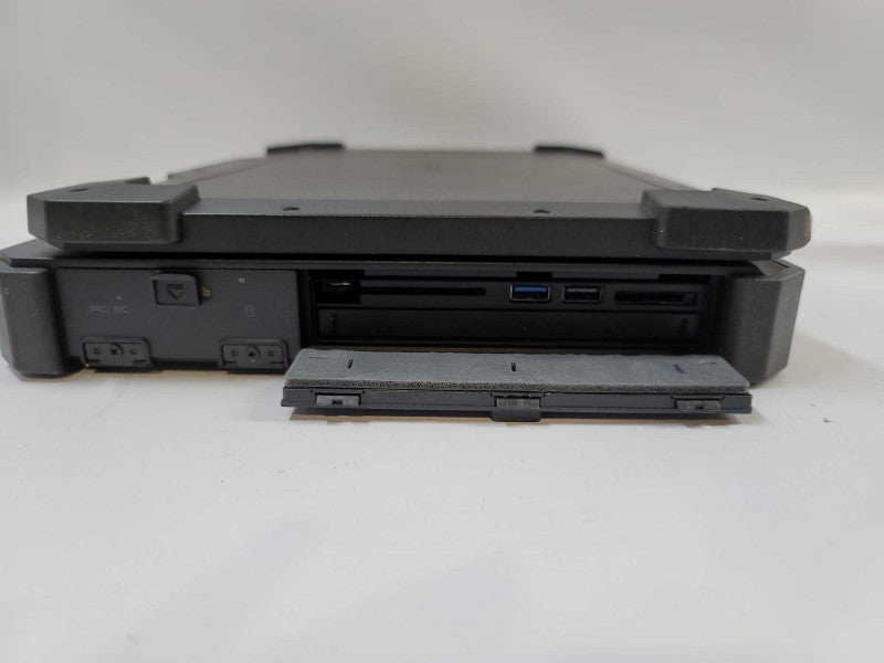 Dell Latitude 14 Rugged Extreme 7404**READ** Î²