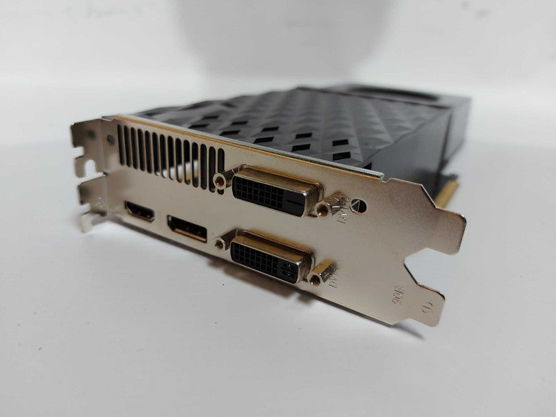 PNY Gtx 760 2GB DDR5 256 bit 1152C 980Mhz #
