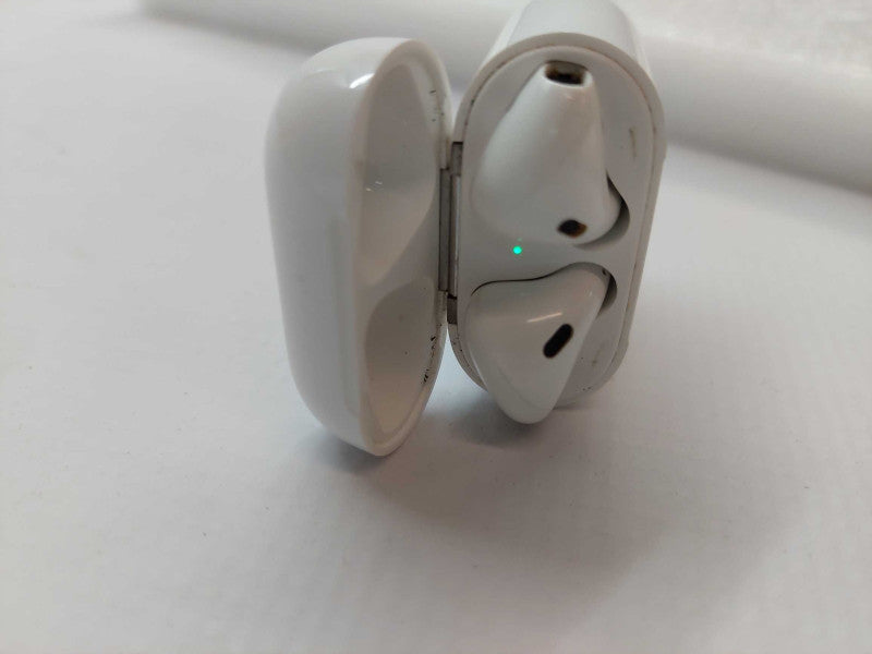 Apple Air Pods ear buds