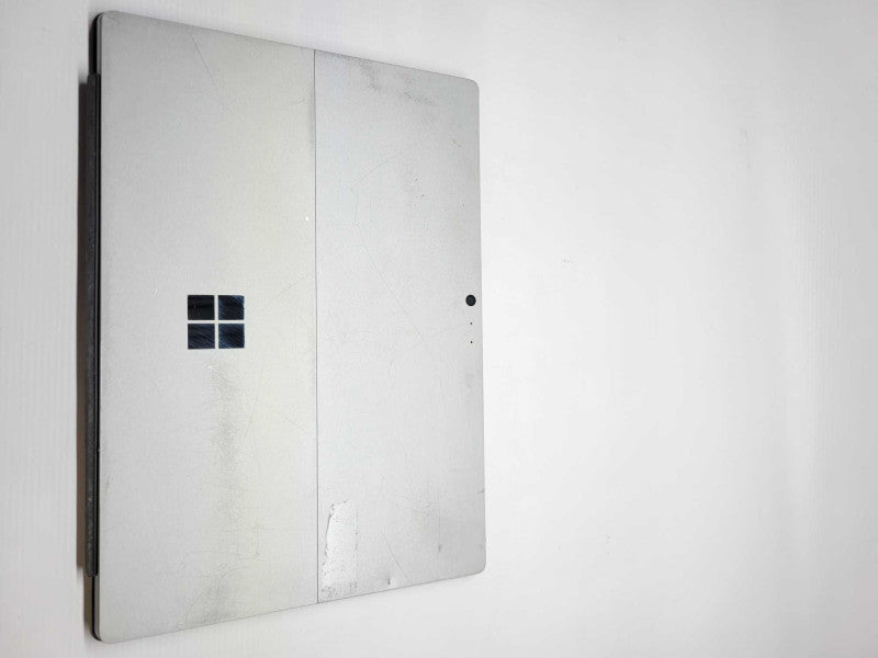 Microsoft Surface Pro 4 | Core i5-6300U | 4GB | 128GB | Power Adapter (READ)