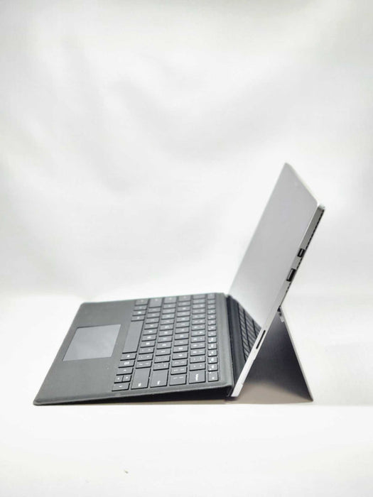 Microsoft Surface Pro 4 | Core i5-6300U | 4GB | 128GB | Power Adapter (READ)