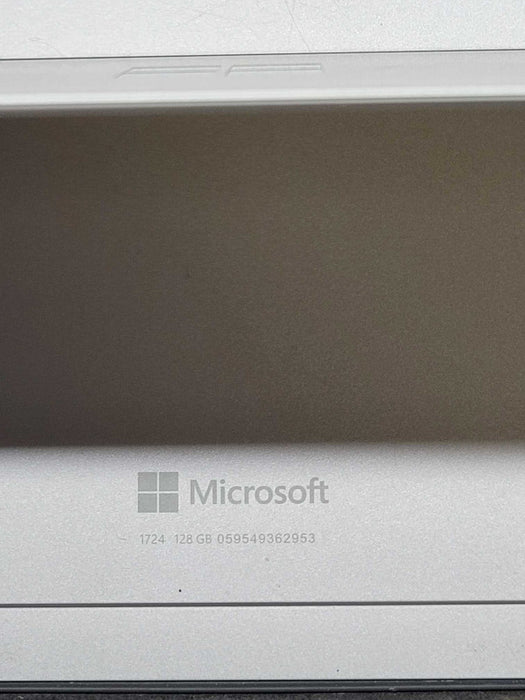 Microsoft Surface Pro 4 | Core i5-6300U | 4GB | 128GB | Power Adapter (READ)