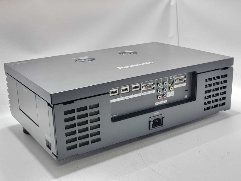 Panasonic PT-AE3000U HD Theater Projector 1920x1080 , READ _