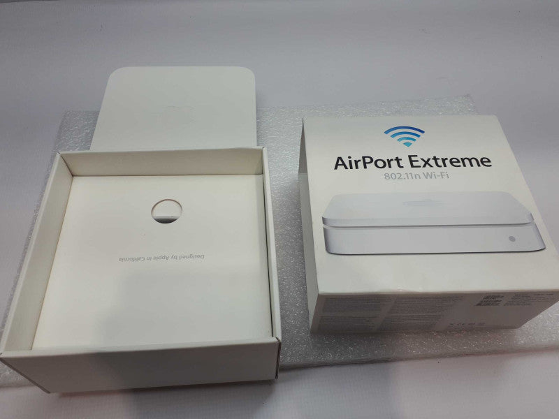 Apple AirPort Extreme Base Station Model A1408 New &